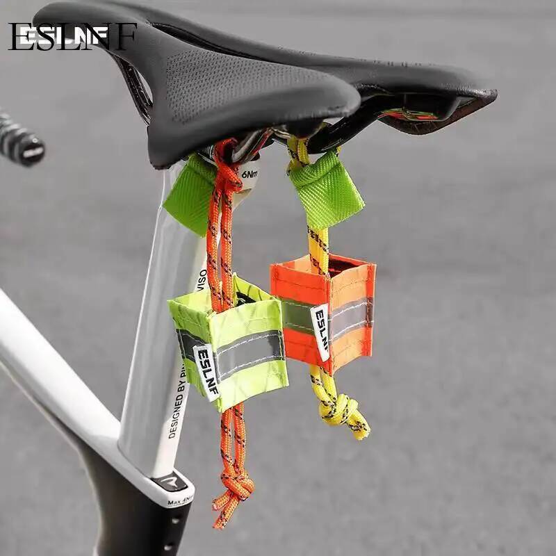 ESLNF Hanger Riding Safety Pen - Cycling Gear Hanger recension och pris